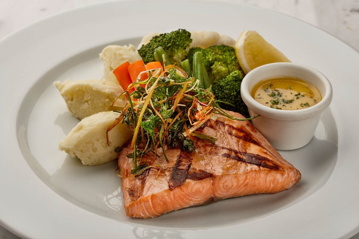 Laxsallad med spenat